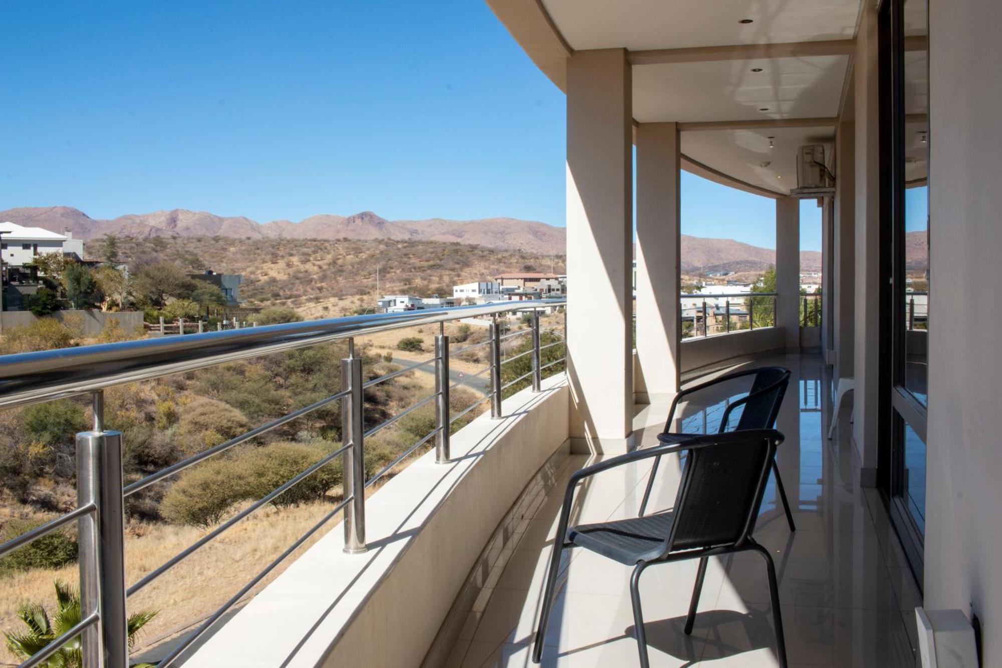 Ausblick Guest House - State House Windhoek Exterior foto